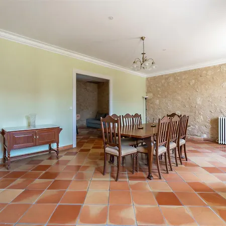 Вилла Le Clos Montauge