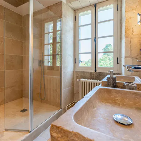 Вилла Le Clos Montauge Virsac