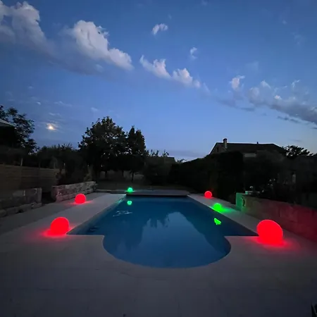 Le Clos Montauge Вилла *